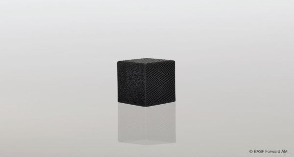 BASF Resin Daylight Ultracur3D EPD 1006 5kg in black. High-quality polymer resin for 3D printing. Ideal for precise, durable prints